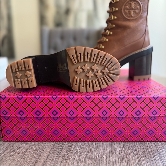 Tory Burch Tan Leather Heeled Boots only worn 2 times - Picture 2 of 3